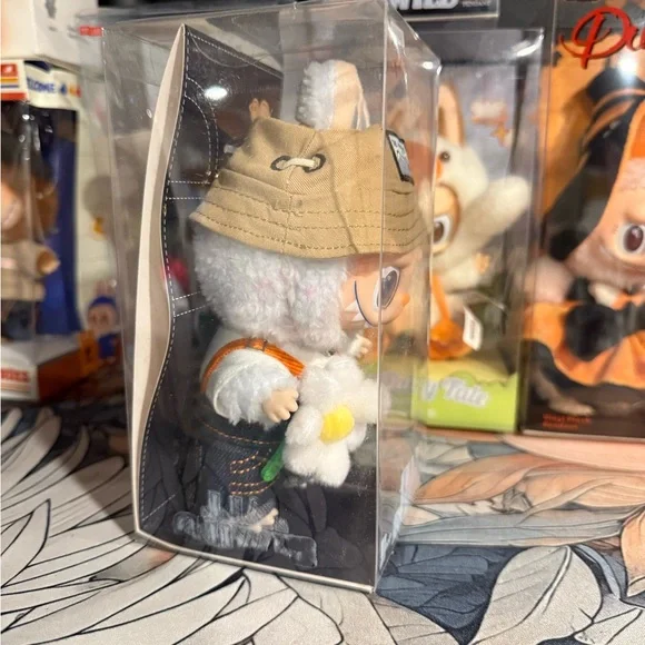 Fall Into Wild Plush - Picture 2 of 6